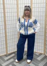 Load image into Gallery viewer, Dawson
